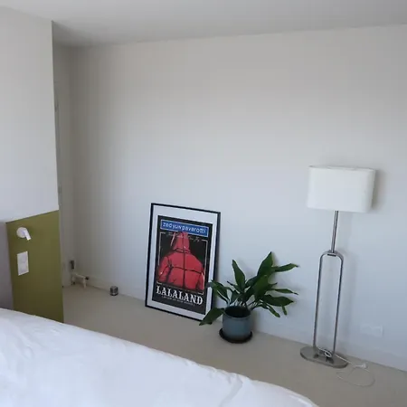 Spacious Near Belleville * パリ