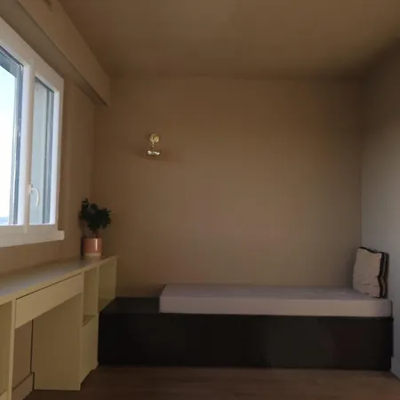 Spacious Near Belleville Daire Paris