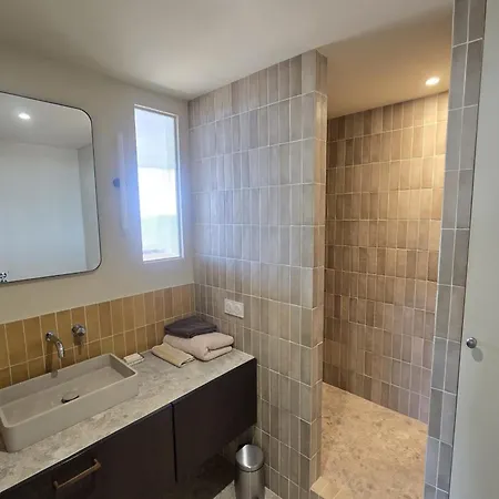 Spacious Near Belleville * Paris