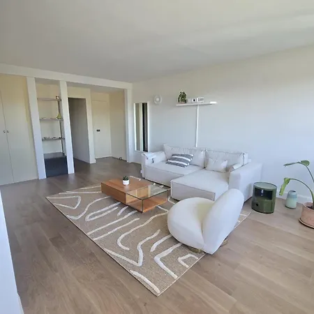 アパート Spacious Near Belleville パリ